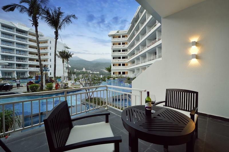 Palace Resort Yalong Bay Sanya Luoyushangcun المظهر الخارجي الصورة